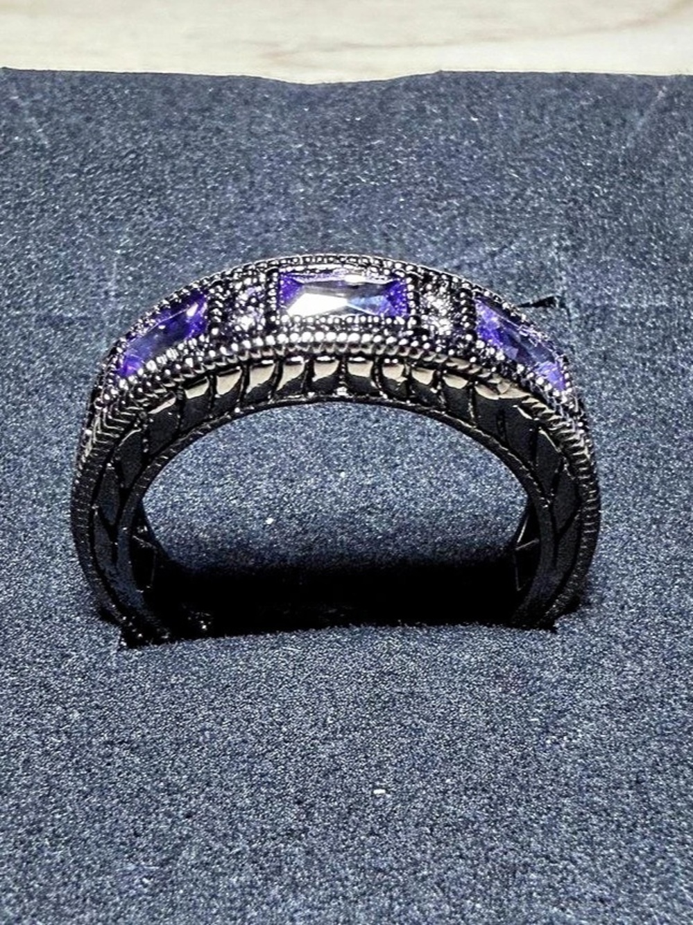 10K Black-Tone Purple Gemstone Ring — Size 8
